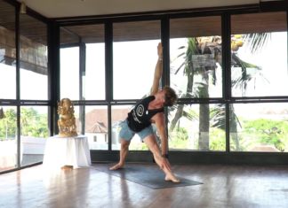 EcoKarma Superflow Yoga: A 40 min Downtempo Ocean-inspired Movement Practice